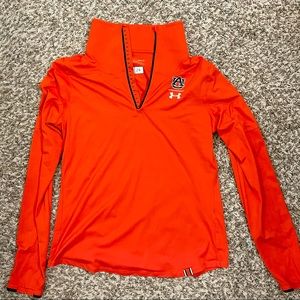 Auburn Team Issued Under Armour Women’s 1/4 Zip Orange Medium Pull Over.